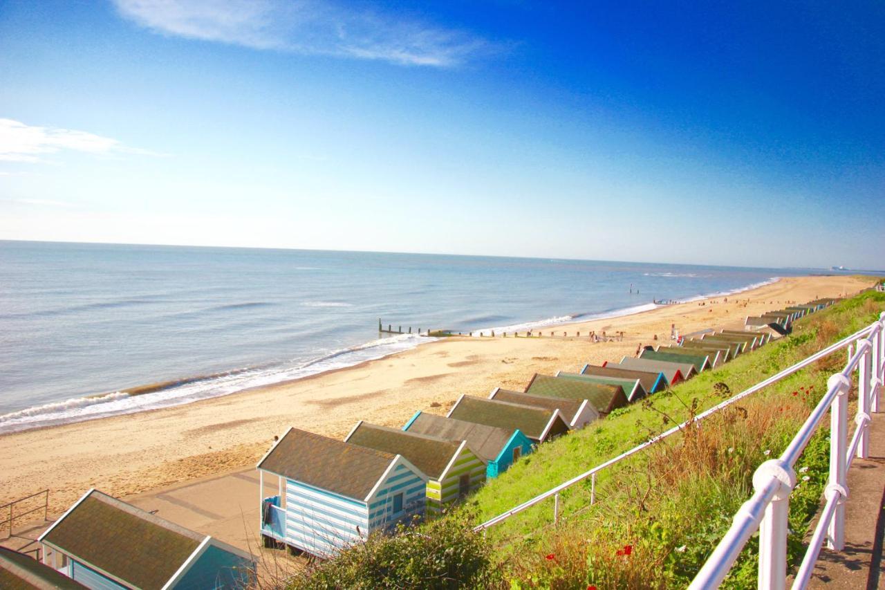 Romantic Flint Cottage On The Suffolk Coast Saxmundham Bagian luar foto