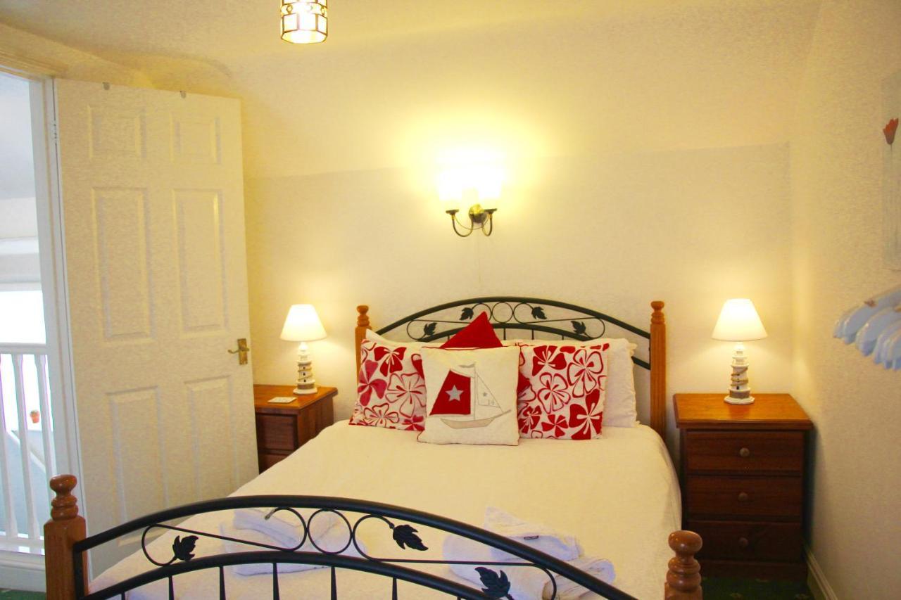 Romantic Flint Cottage On The Suffolk Coast Saxmundham Bagian luar foto